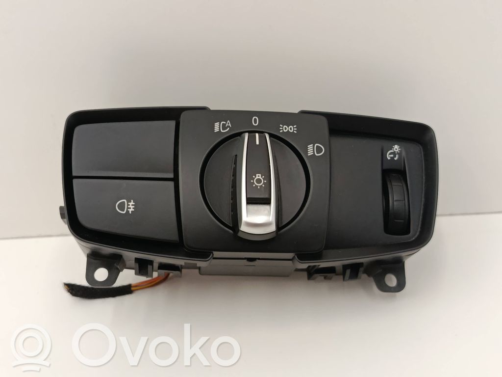 BMW 2 F46 Light switch 