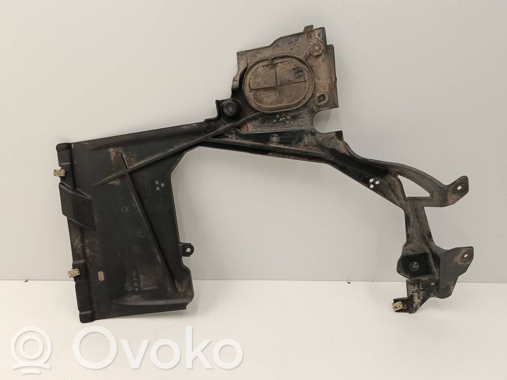 BMW 2 F46 Šoninė dugno apsauga 