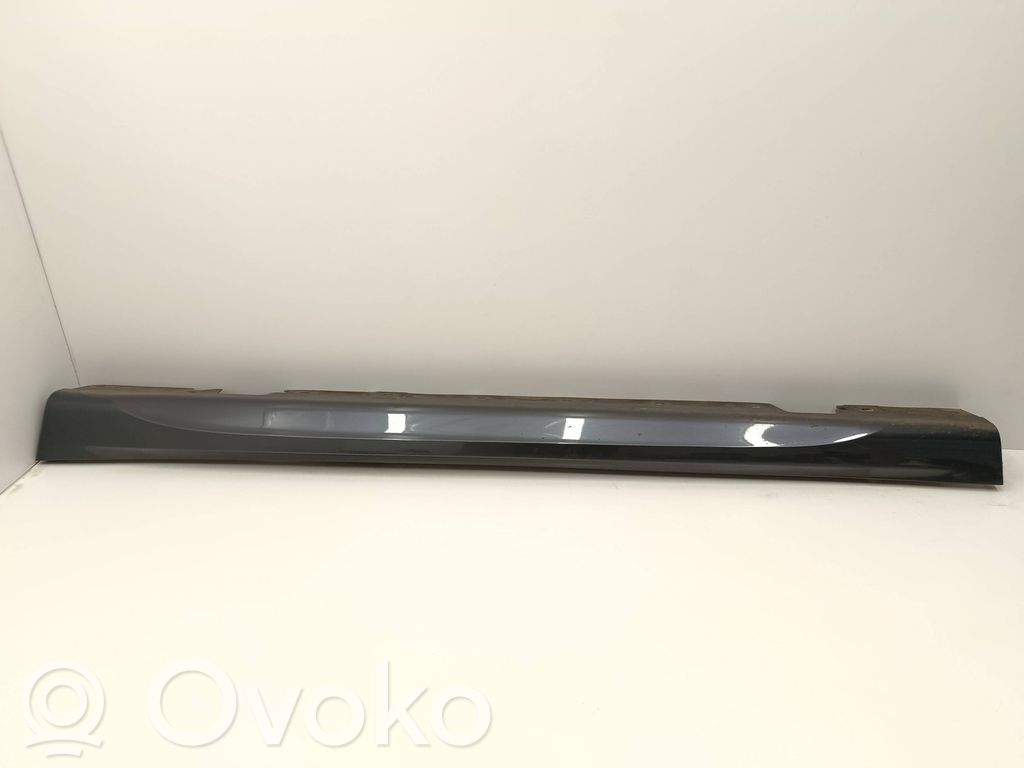 BMW X1 E84 Sill 