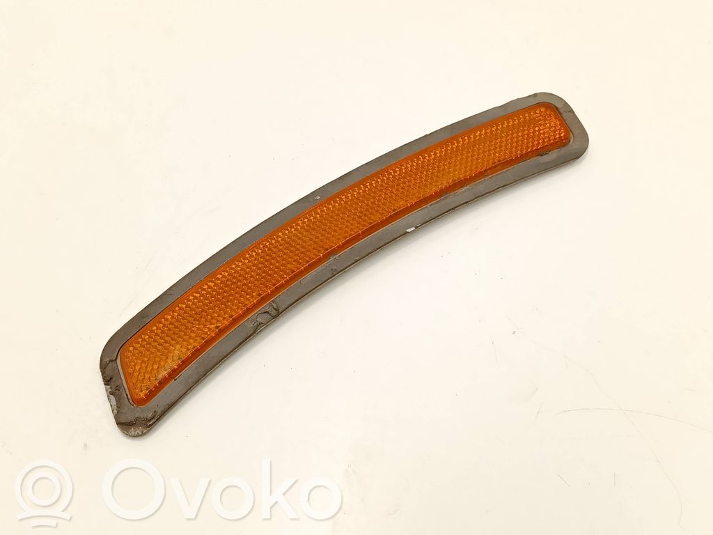 Odblask przedni   7433786