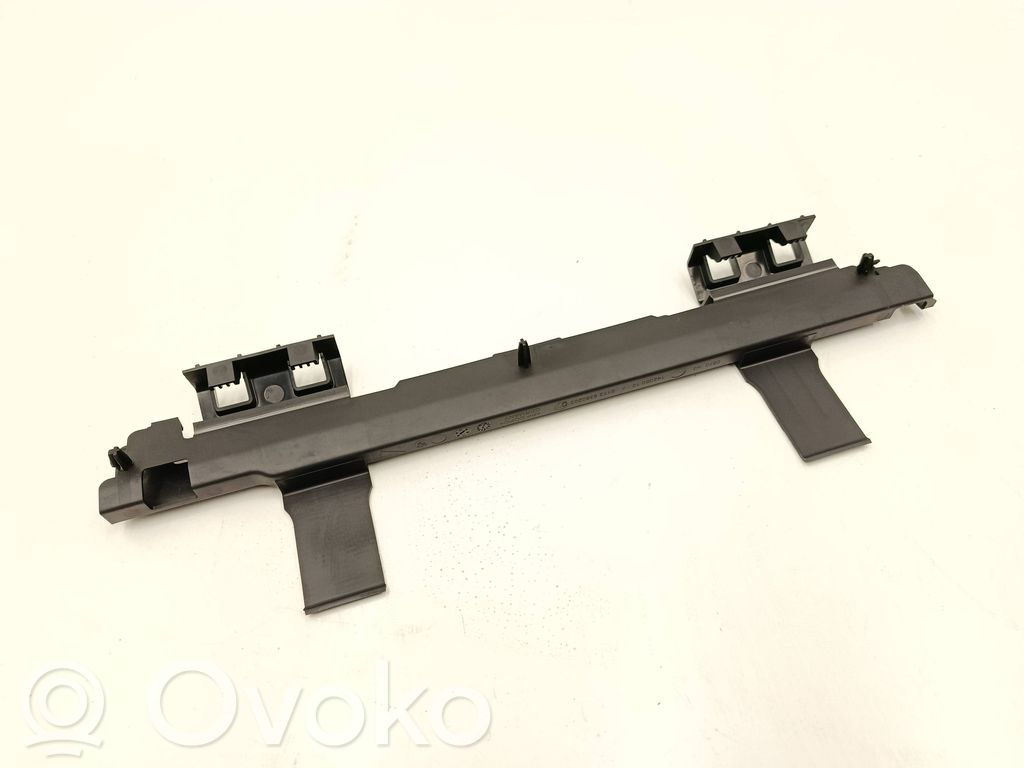 BMW 5 G30 G31 G38 Kita salono detalė 