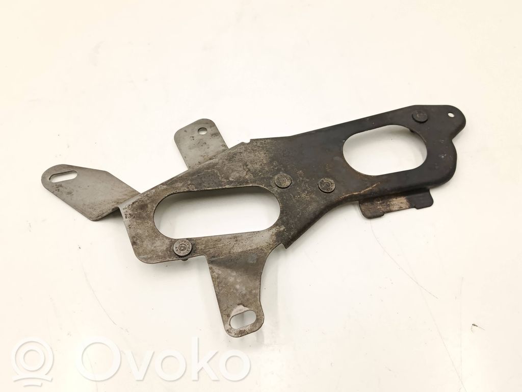 BMW 5 G30 G31 G38 Halterung Ölfilter / Ölkühler 