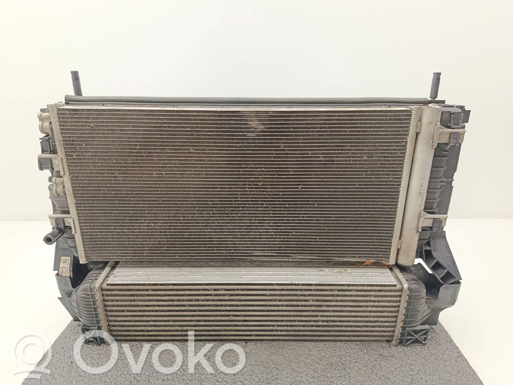 BMW 2 F46 Chłodnica / Komplet 