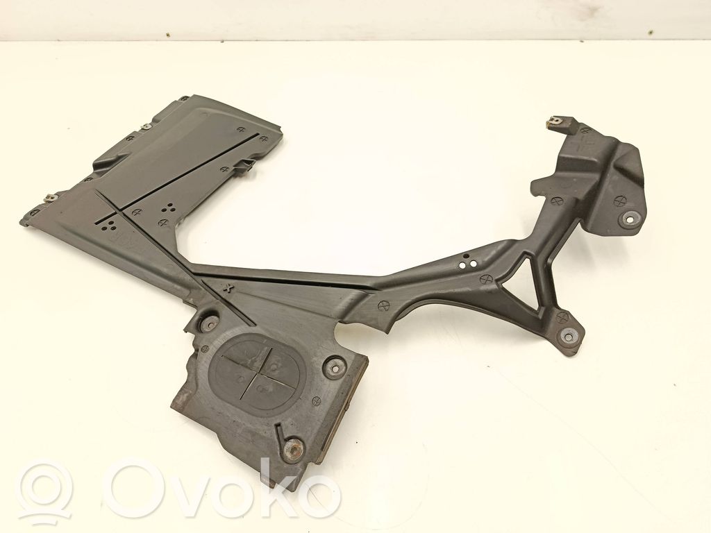 BMW 2 F46 Degalų bako dugno apsauga 