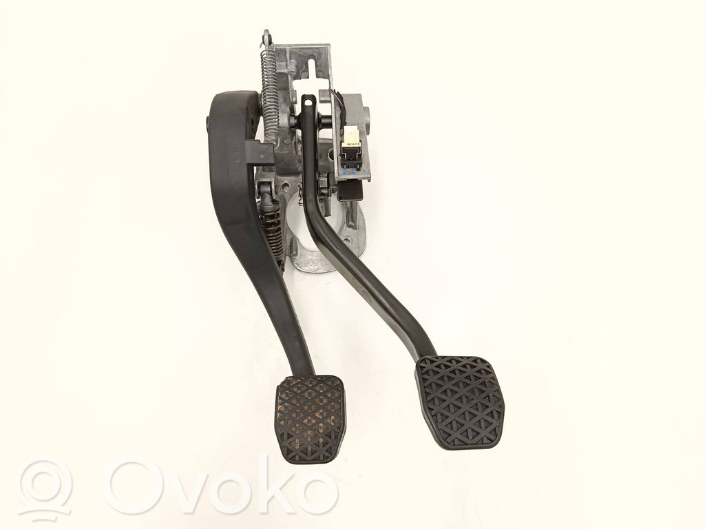 BMW 3 F30 F35 F31 Pedal assembly 