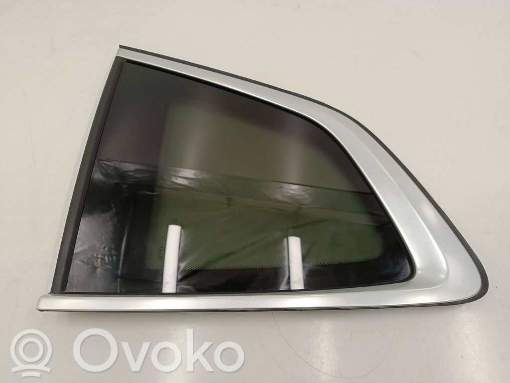 BMW X3 G01 Rear side window 