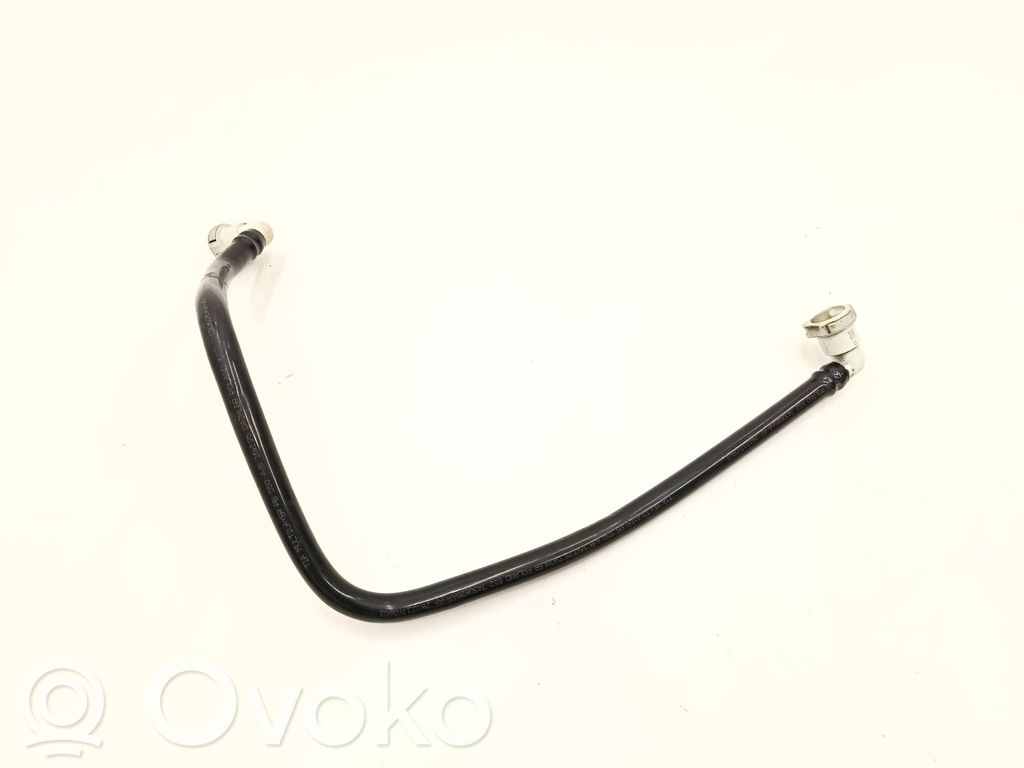 Mercedes-Benz A W176 Caurule (-es) / šļūtene (-es) 
