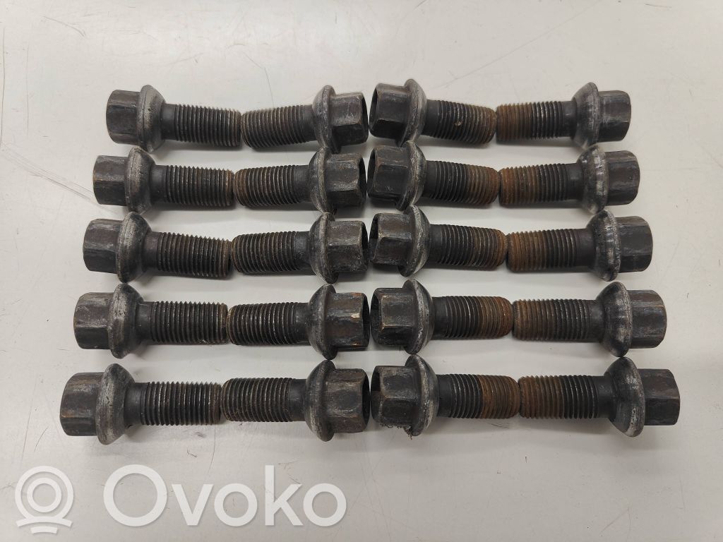 Nakrętki i śruby   A0009908307