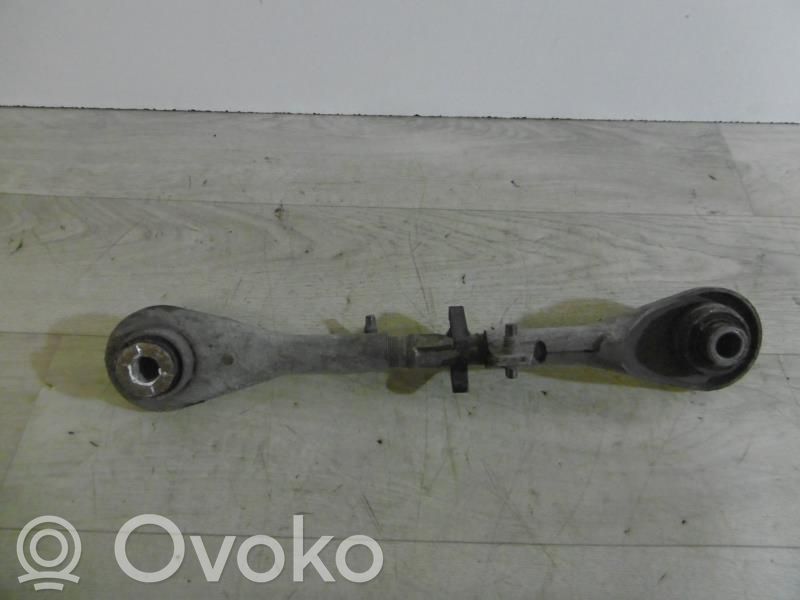 Rear control arm