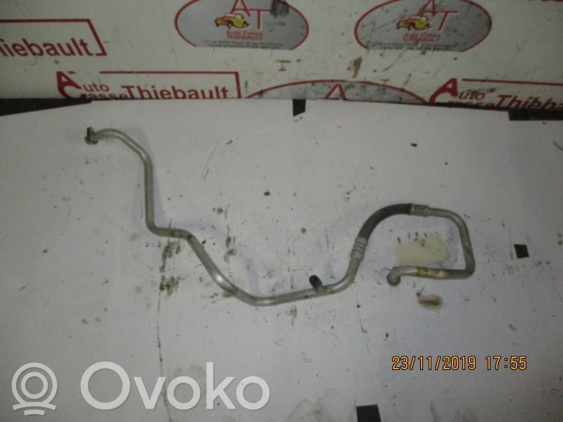 Ilmastointilaitteen putki (A/C)