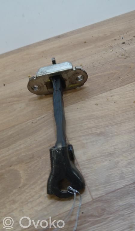 Toyota Yaris Bridă/cârlig închidere ușă spate 