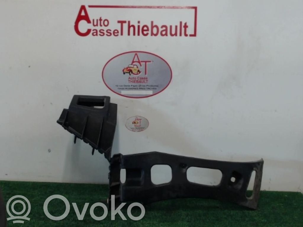 Citroen C4 I Picasso Staffa di rinforzo montaggio del paraurti posteriore 