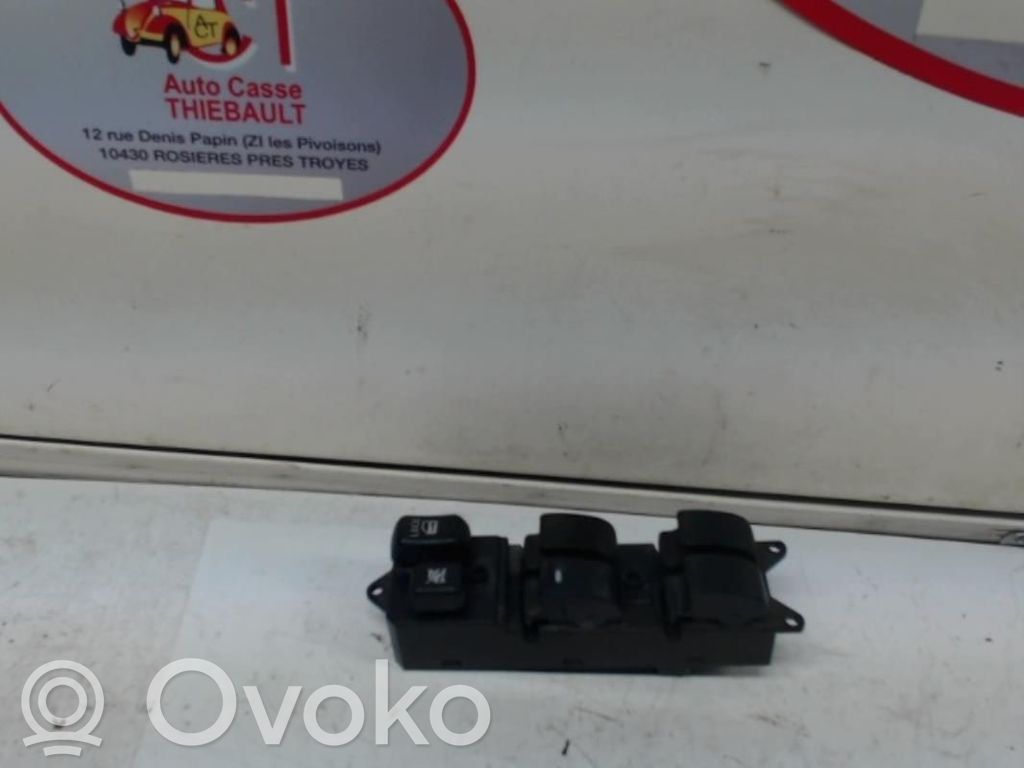 Peugeot 4007 Electric window control switch 