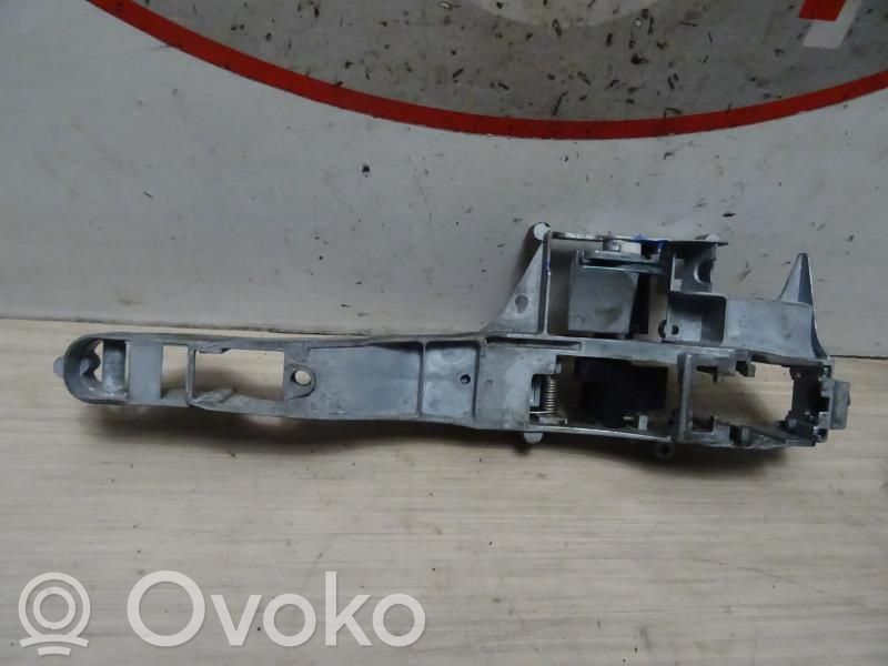 Etuoven ulkokahva