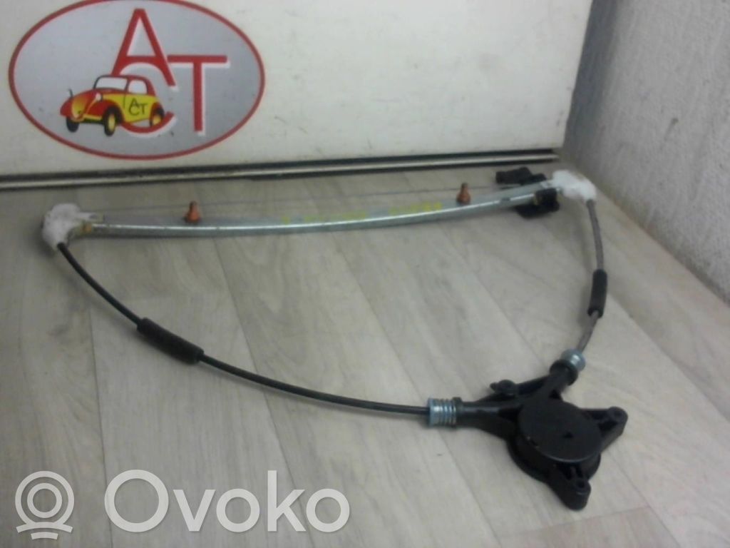 Mecanismo para subir la puerta trasera sin motor