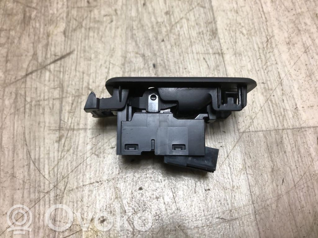 Electric window control switch   T2H3235,T2H3235