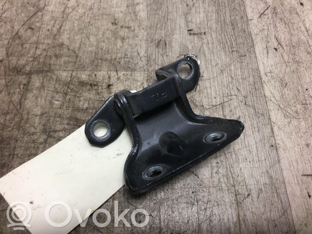 Front door hinge set   797702L200,797702L200