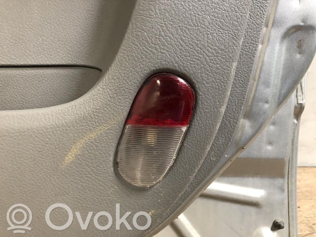 KIA Sorento Durvis 