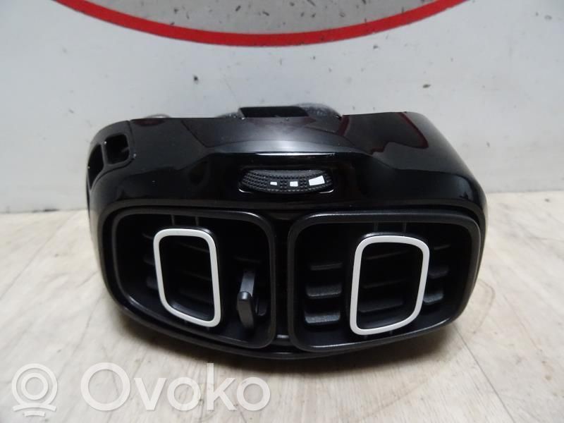 Citroen C3 Aircross Dysze / Kratki środkowego nawiewu deski rozdzielczej 