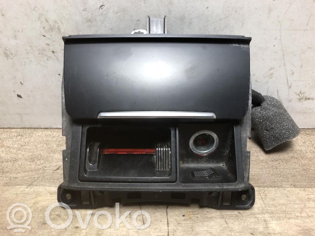 Audi A5 Sportback 8TA Scrumieră față 