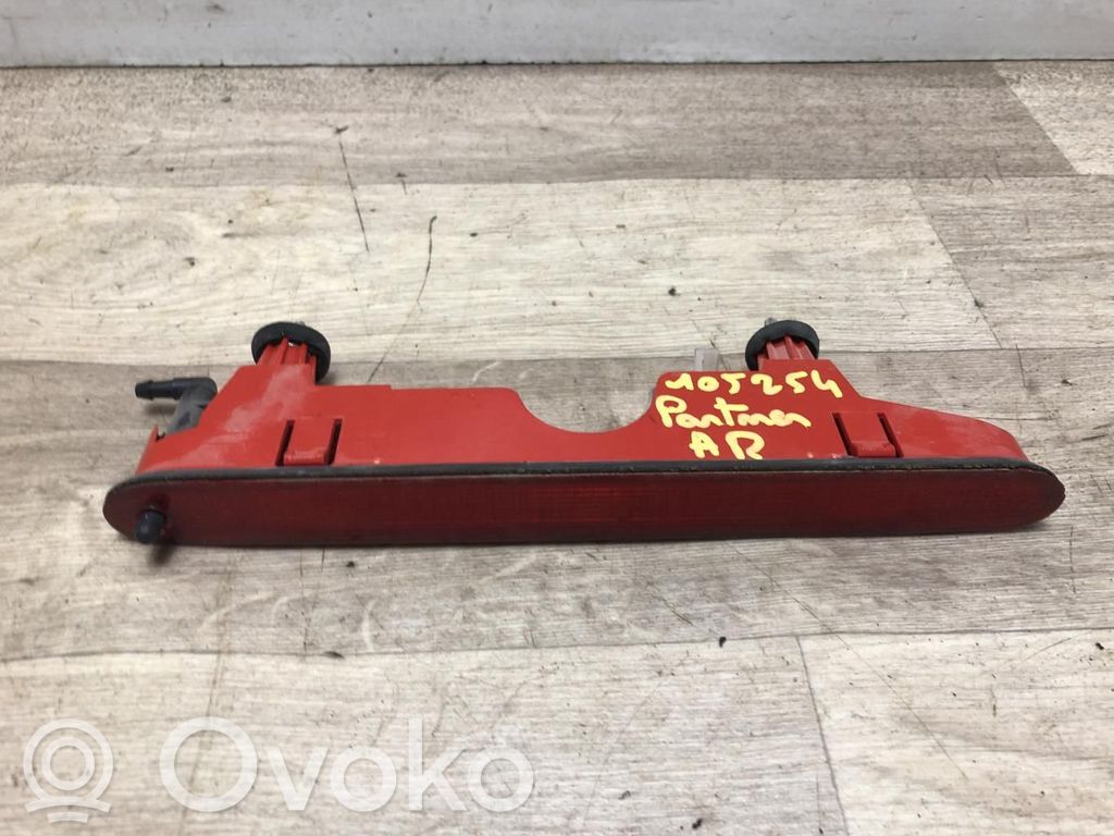 Peugeot Partner Third/center stoplight 