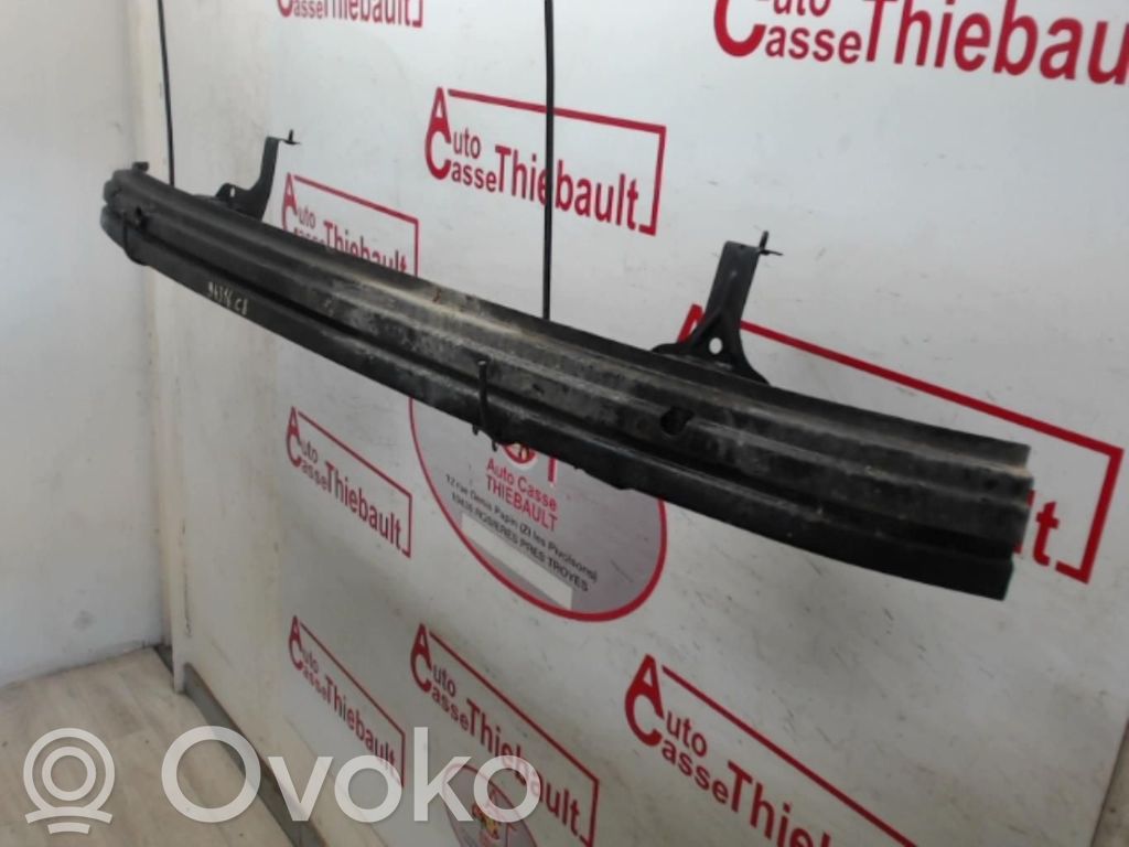Citroen C8 Priekšpusē bampera sastiprinājums 