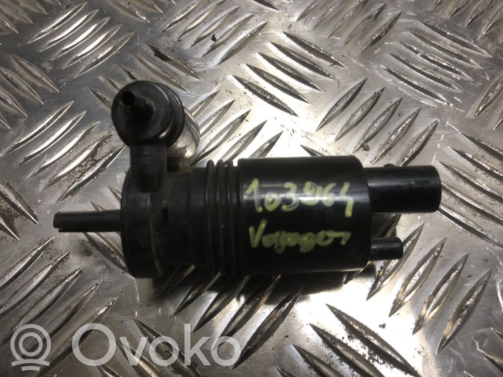 Chrysler Voyager Windscreen/windshield washer pump 