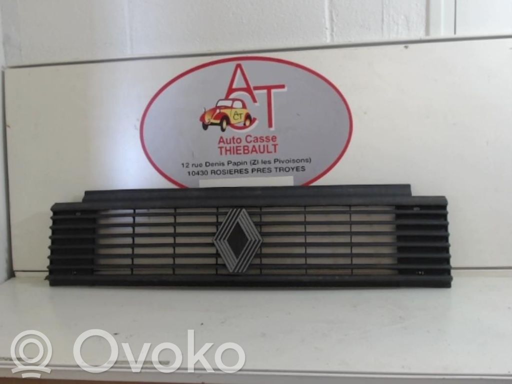 Kühlergrill   623104199R,623104199R