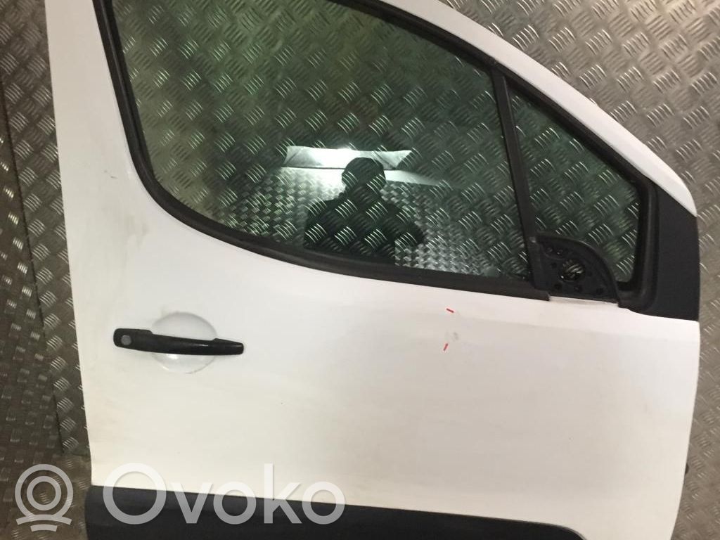 Priekinės durys