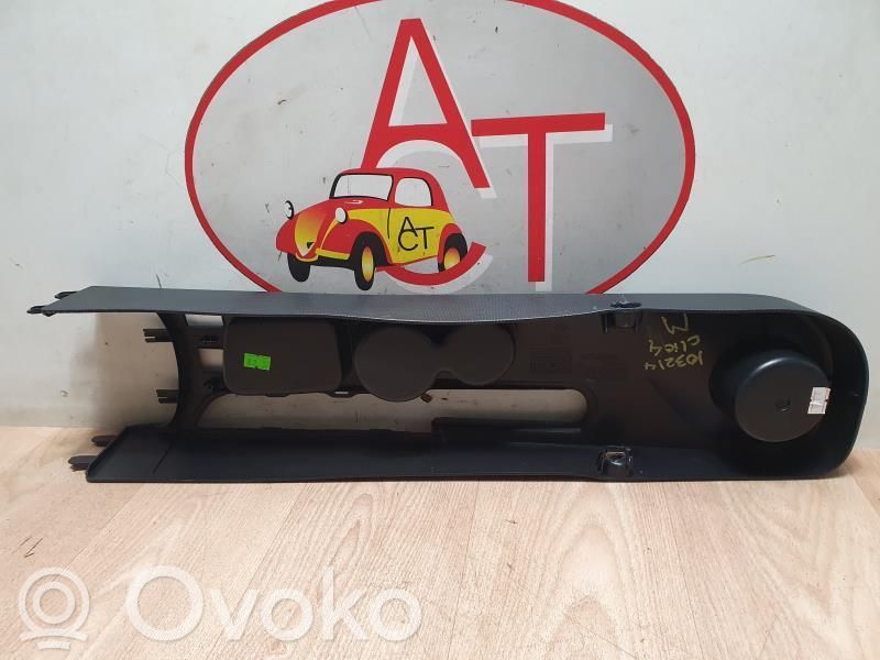 Renault Clio IV Centrālā konsole 