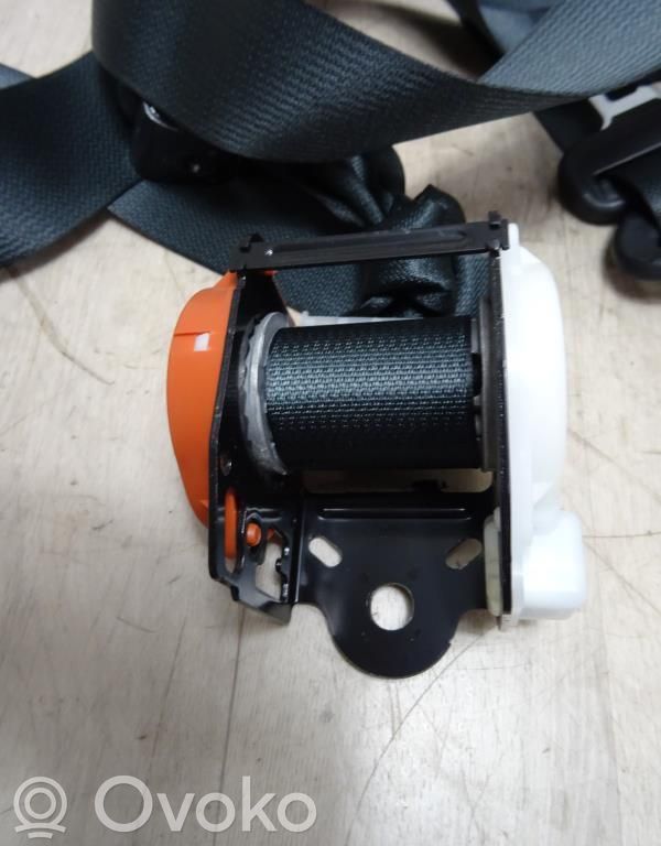 Suzuki Splash Cinturón trasero 