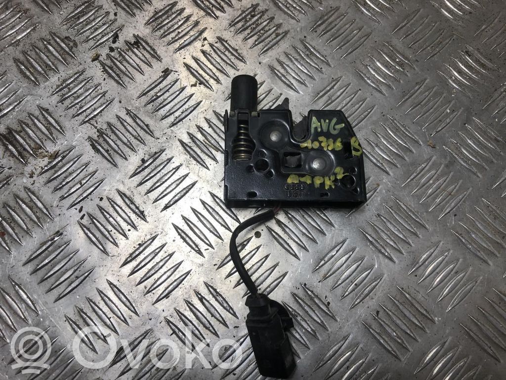 Audi A1 Engine bonnet/hood lock/catch 