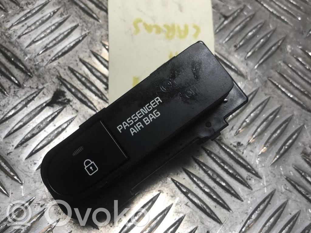 KIA Carens III Botón interruptor de bloqueo de puertas 