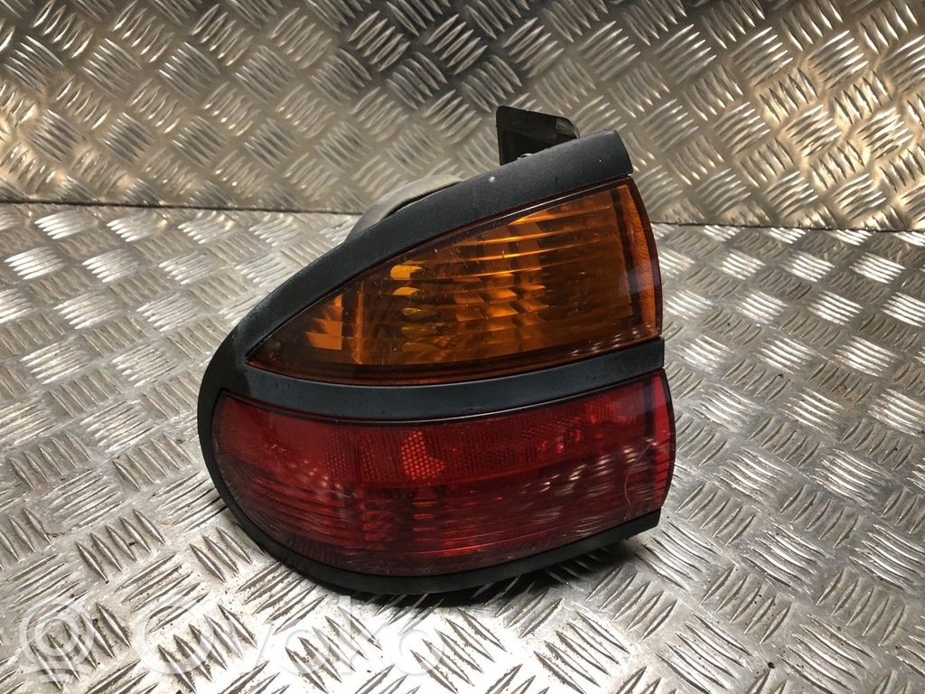 Renault Laguna I Luci posteriori 