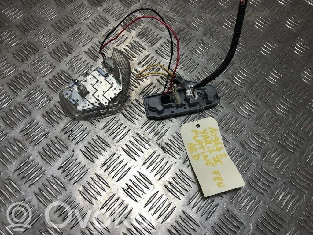 Toyota Yaris Éclairage de plaque d'immatriculation 