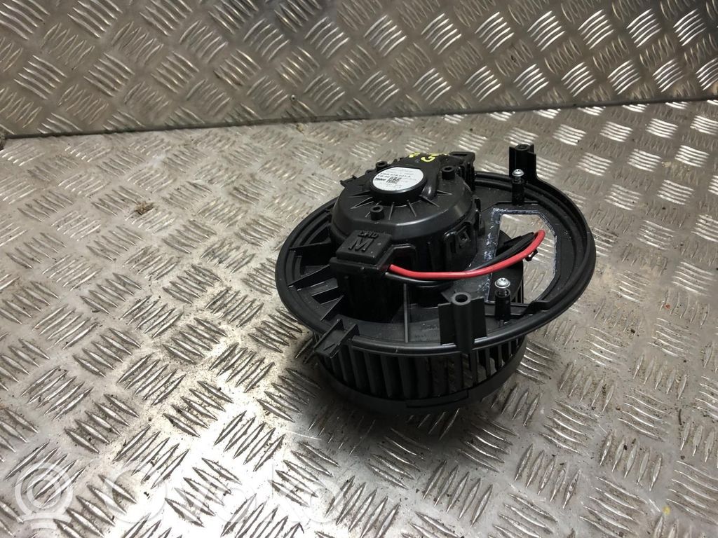 Volkswagen Golf VIII Ventola riscaldamento/ventilatore abitacolo