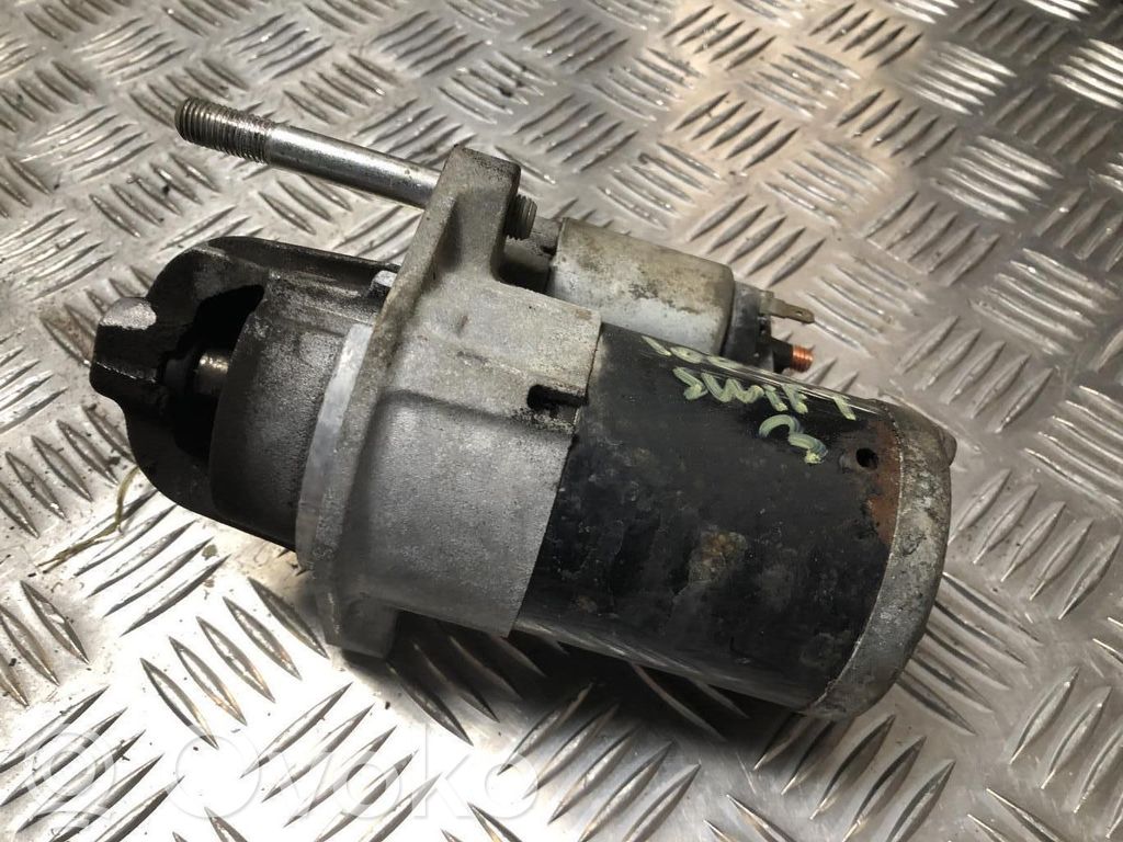 Suzuki Swift I Starteris 