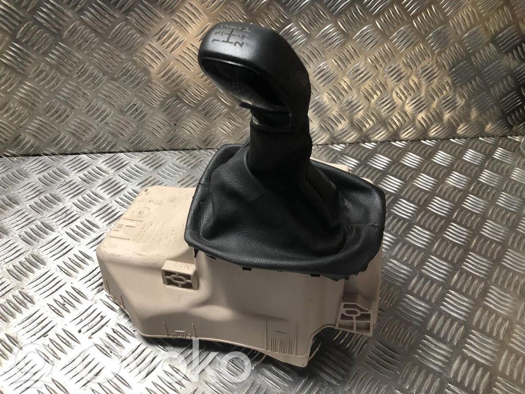 Peugeot 208 II Palanca/selector de cambios 
