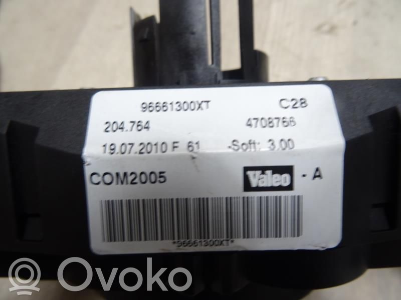 Peugeot 207 Boutons / interrupteurs volant 