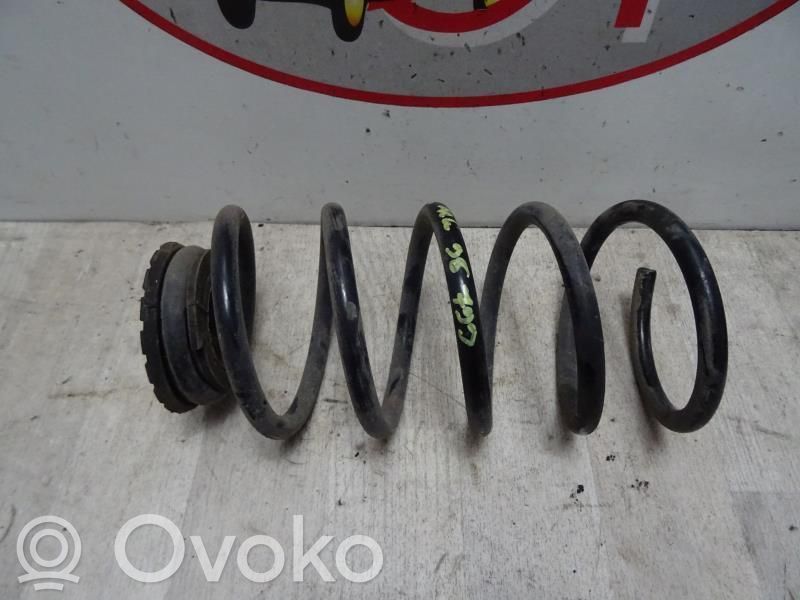 Opel Corsa E Galinė spyruoklė 