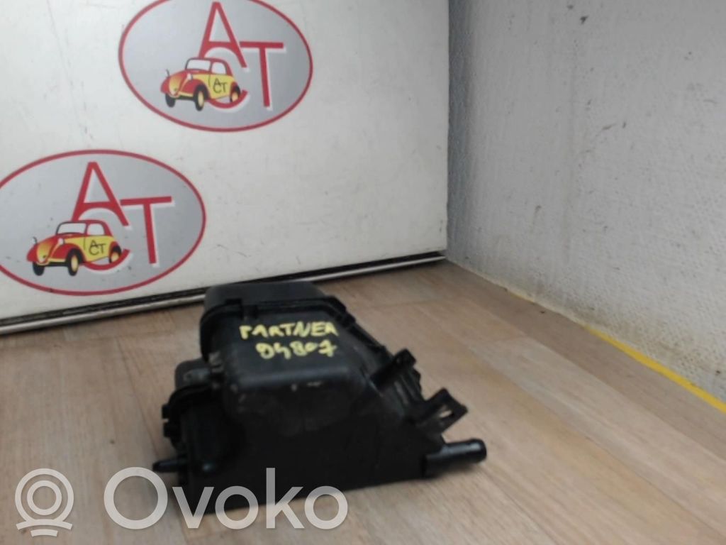 Ohjaustehostimen nestesäiliö   4009R2,4009R2