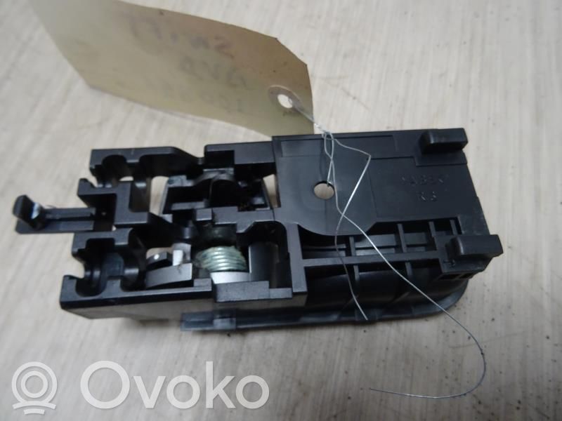 Suzuki Swift I Maniglia interna per portiera anteriore