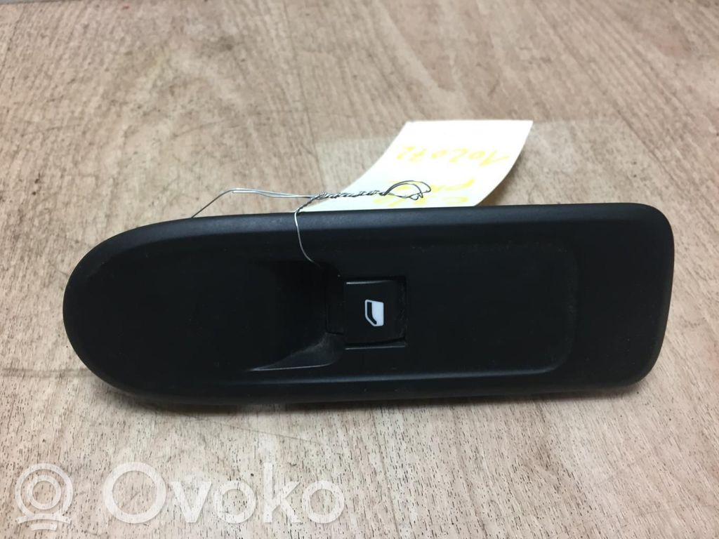 Electric window control switch   6490CH,6490CH