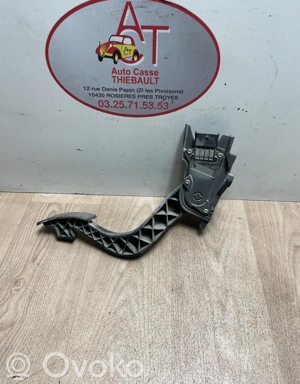 Accelerator pedal position sensor