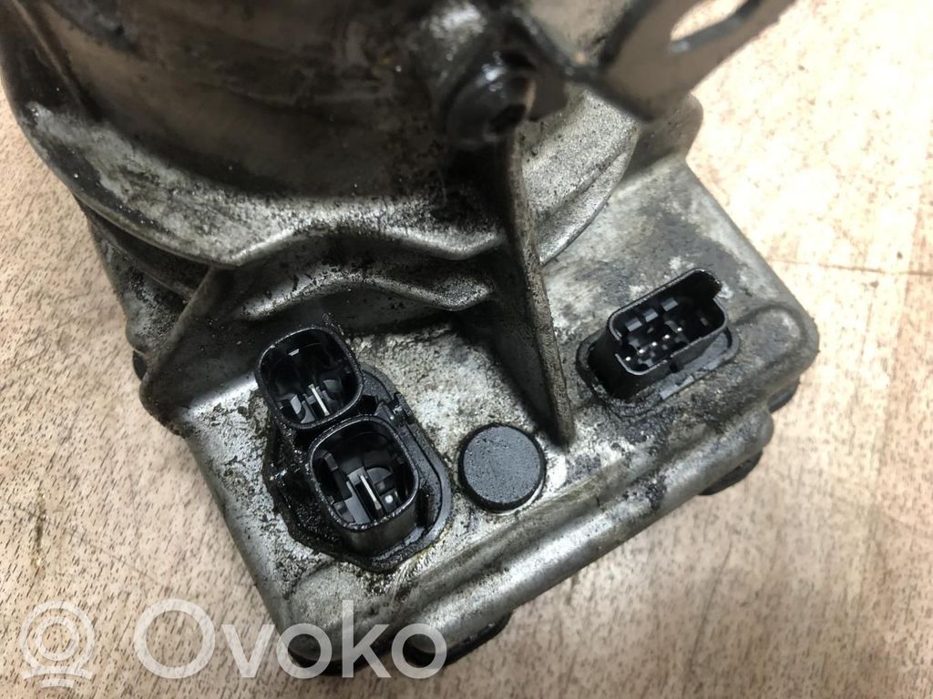 Citroen C5 Power steering pump 