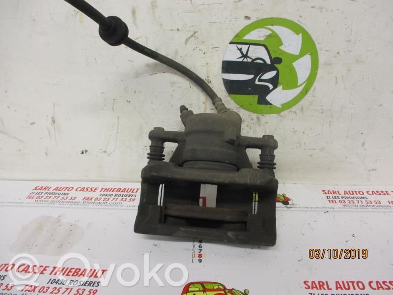 Renault Clio III Pinza del freno anteriore