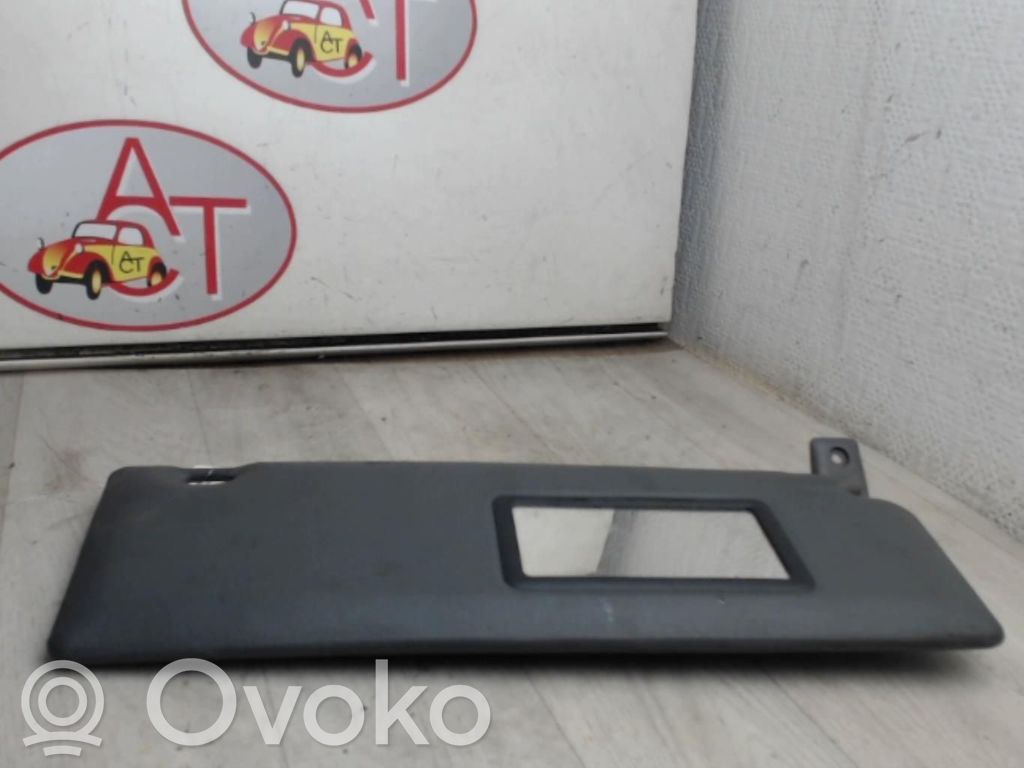 Sun visor