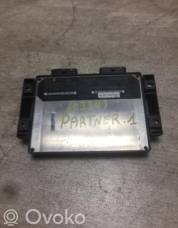 Peugeot Partner Engine control unit/module 