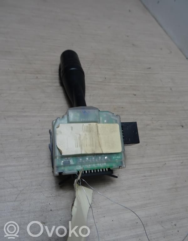 Boutons / interrupteurs volant   8614A113XA,8614A113XA