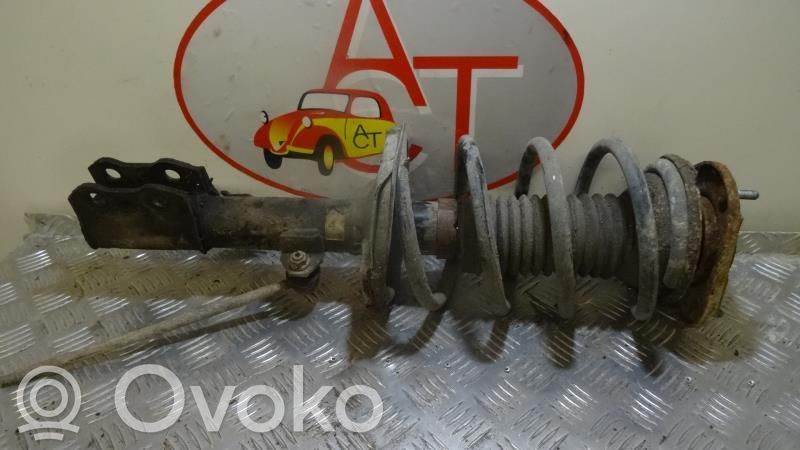 Toyota Corolla E120 E130 Priekšpusē amortizators ar atsperi 